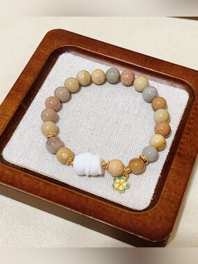 Handmade Natural Colorful Alashan Agate Bracelet with Different CuteCharms 8.5mm